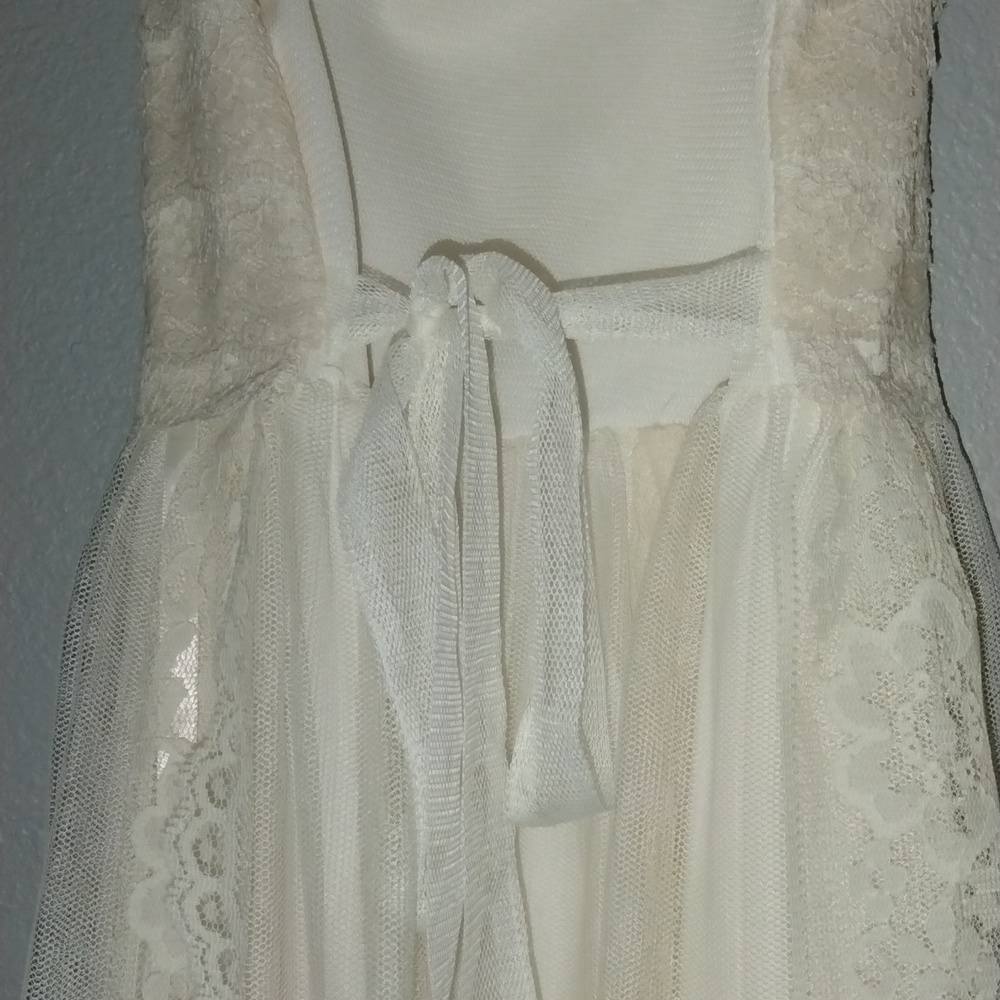 Amanda Rose Ivory Dress - Picture 5 of 7